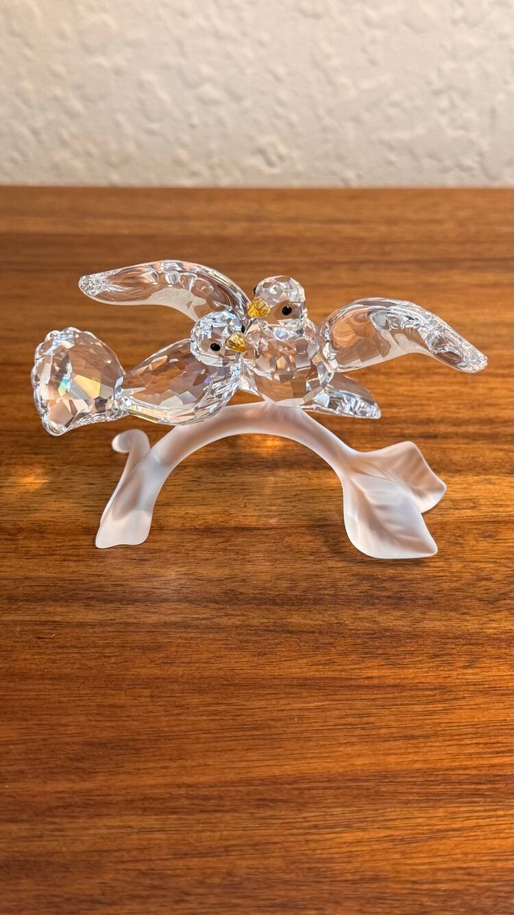 Swarovski SCS 1989 Amour Turtledoves 117895 Retired Crystal Figurine